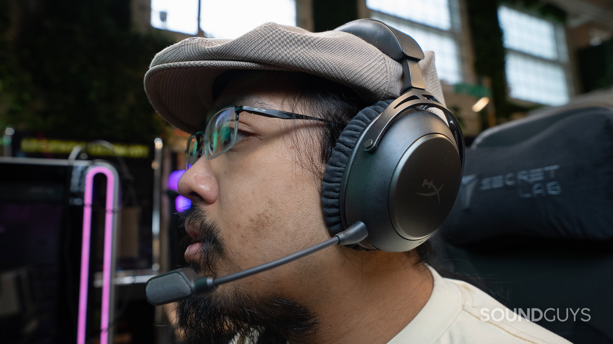 HyperX Cloud Alpha 2 Microphone close up