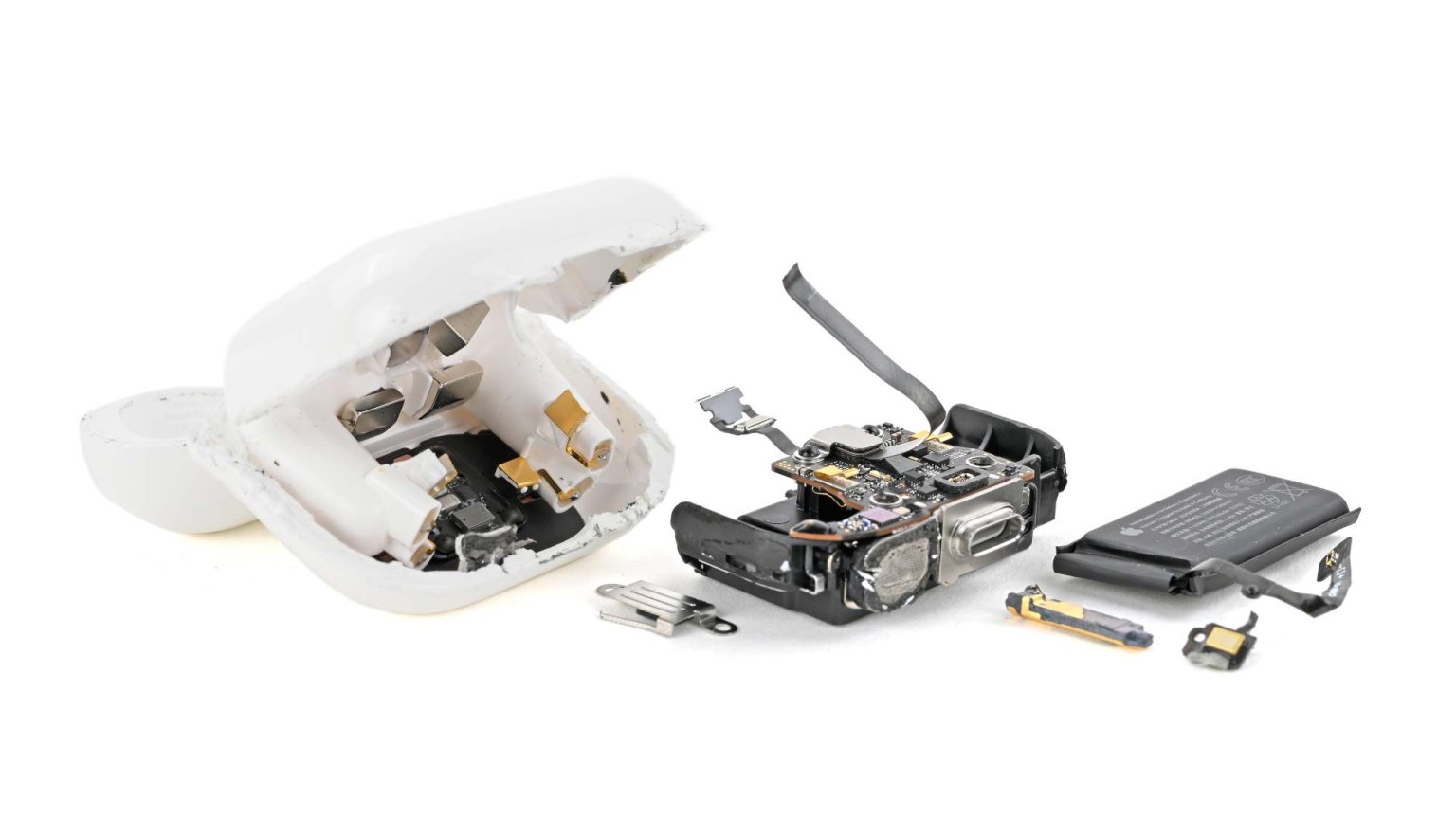 Apple AirPods 5 - iFixit teardown_3