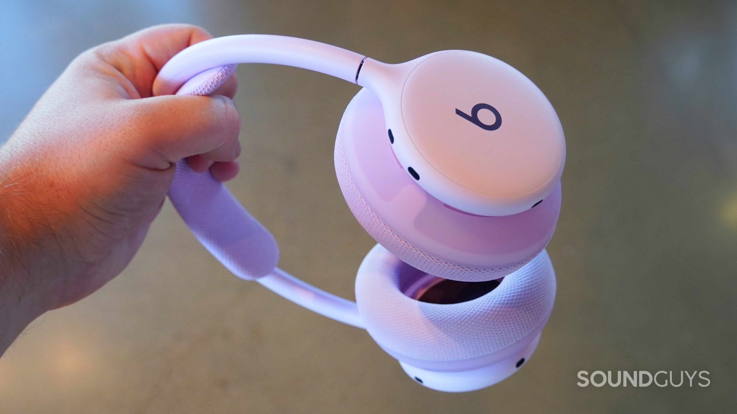 Beats-360-review-3 The Beats logo on the side of the Beats 360 headphones.