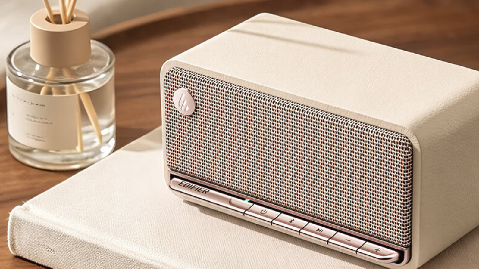 Edifier M230 II retro speaker